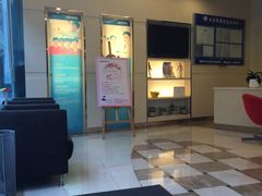 -瑞尔齿科(上海长风大悦城店)