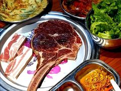 -牛信亭韩国料理·炭火烤肉(紫藤路店)