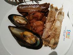 -领鲜活海鲜榴莲自助火锅(东门店)