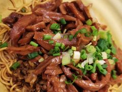 -佬钱湾仔(衣裳街店)