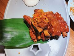 鸿运仔排-弄堂里·寻味杭州(湖滨银泰in77C区店)