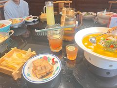 -川流不息·地道川菜(新松江路店)