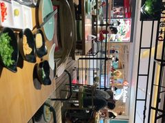 -洪氏嗨捞·广东猪肚鸡·椰子鸡火锅(西咸万象城店)