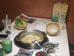 -喃喃椰·糟粕醋·椰子鸡火锅(七堡花园店)