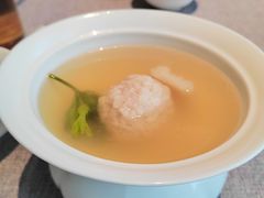 青柠海味狮子头乌鱼丸汤-秀儿四九城·新京菜(亚运村鸟巢店)
