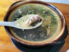 老母鸡汤-山里人家土菜馆(茅山店)