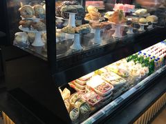 -星巴克(浦东机场T2到达店)