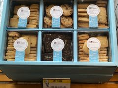 面包甜点陈列柜-老大昌(淮海中路店)