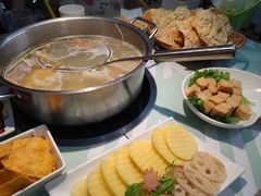 -花田煮鲜牛肉火锅(钟楼众汇店)