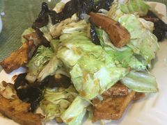 白菜木耳爆豆腐-桃子餐厅·天津菜(红星路直营店)