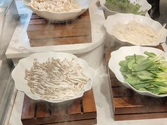 -金滏山烤肉·海鲜·火锅自助餐厅(襄阳万达店)
