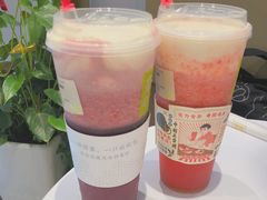 霸气芝士草莓-奈雪的茶(湖滨银泰in77C区PRO店)