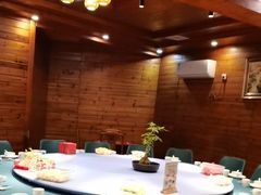 -故乡缘·香格里拉山庄(冷竹路店)