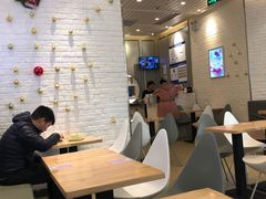 大堂-满记甜品(荟聚购物中心店)