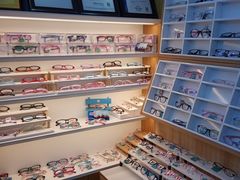 -亿视康青少儿眼镜(五官科店)