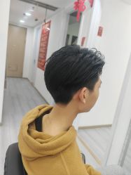 -LILI·HAIR SALON理理造型