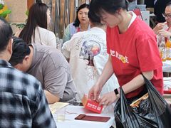 -肥肥虾庄·金牌油焖大虾(汉口城市广场店)