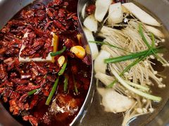 -沸炉重庆老火锅(军事博物馆店)