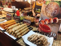 -席娜卡琳火车铁道夜市