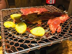 -青古韩式炭火烤肉店
