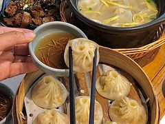 -馋三尺蟹粉小笼(人民广场店)