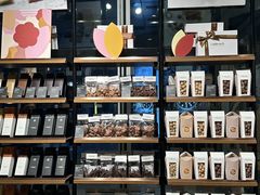 -Laderach 莱德拉(上海环贸iapm店)