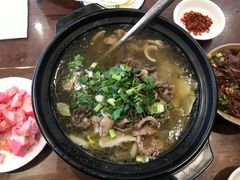 -谢老五跷脚牛肉·非遗传承店