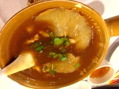 鱼翅煲一人份-泰国村酒楼(室内体育馆店)