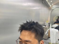 -Tloml salon