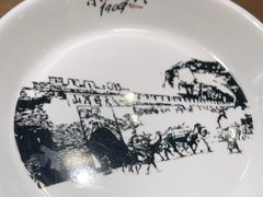 -东口码头·烧鸽子·鱼头泡饼·地方菜(金鹰悦城店)
