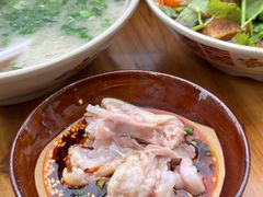 -老方桌烂蹄花川菜馆(九龙坡店)