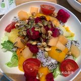 这是第一次吃四季轻食，之前伙伴对他家的评价又好又不好