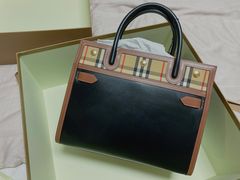-BURBERRY(苏州美罗商城观前店)