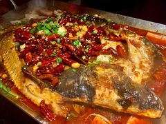 清江鱼-鸣记脆皮烤鱼·海鲜烤鱼(亿合城店)