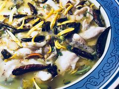 老坛酸菜鲈鱼-鱼库·不仅是一家烤鱼店(车公庙店)