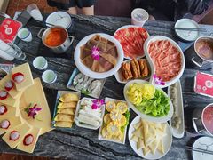 -云中捞高空旋转餐厅(商茂世纪广场店)