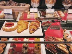 牛角包-Salon de The de Joel Robuchon(外滩18号店)