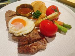 炭烤西冷牛排配煎蛋-ChitChat奇洽·Bistro(黎黄陂路店)