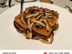 三菇扒菠菜豆腐-御宝轩(益丰·外滩源店)