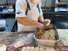 -李与白包子铺(桐梓林店)
