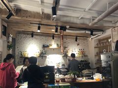 -猫爷的腔调·黔小馆(交大医学住宅区店)
