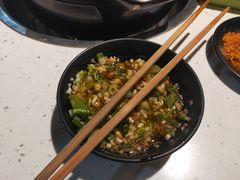 -钢管厂五区小郡肝串串香(奥克斯广场锦城万达店)