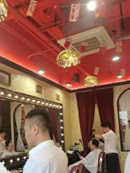 -东方先生国潮男士理发馆