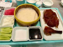姚姚北京烤鸭-姚姚酸菜鱼·金戈戈香港豉油鸡(喜荟城联名店)