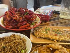 -冶建镜子·老南昌大排档·江西虾王(总店)