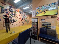 -问山MountQuest攀岩馆