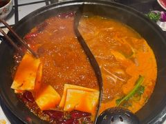 -朱光玉火锅馆(小寨原力场店)