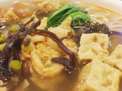 -水平有限螺蛳粉(宏达大厦店)