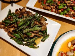 -兔行天下-鸿鹤鲜锅兔(中海国际店)