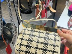 -砂之船奥莱(南京江宁店)